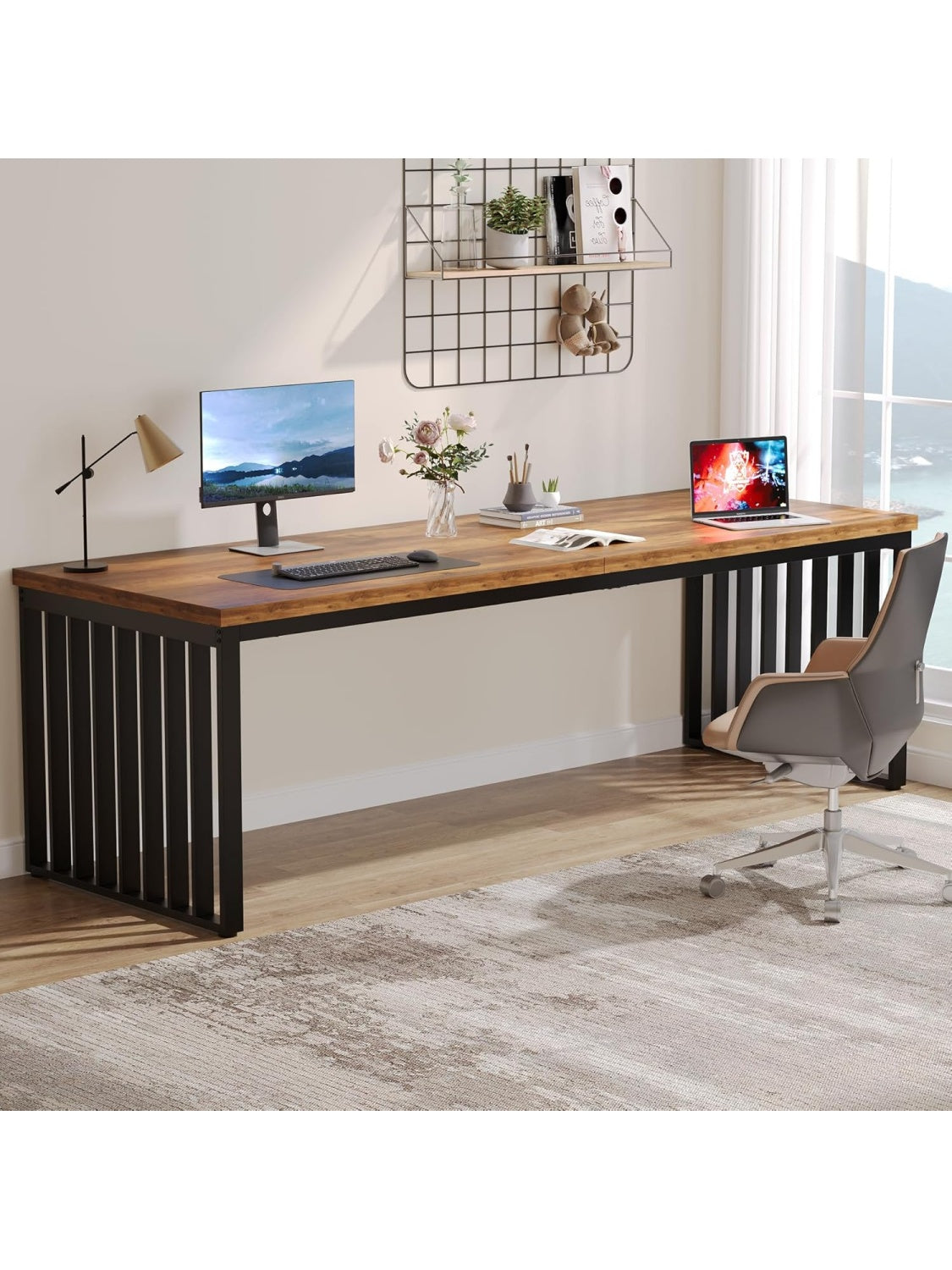 Grosser Schreibtisch 180 cm mit stabilem Metallgestell als Computer Arbeitsplatz oder Konferenztisch in Braun